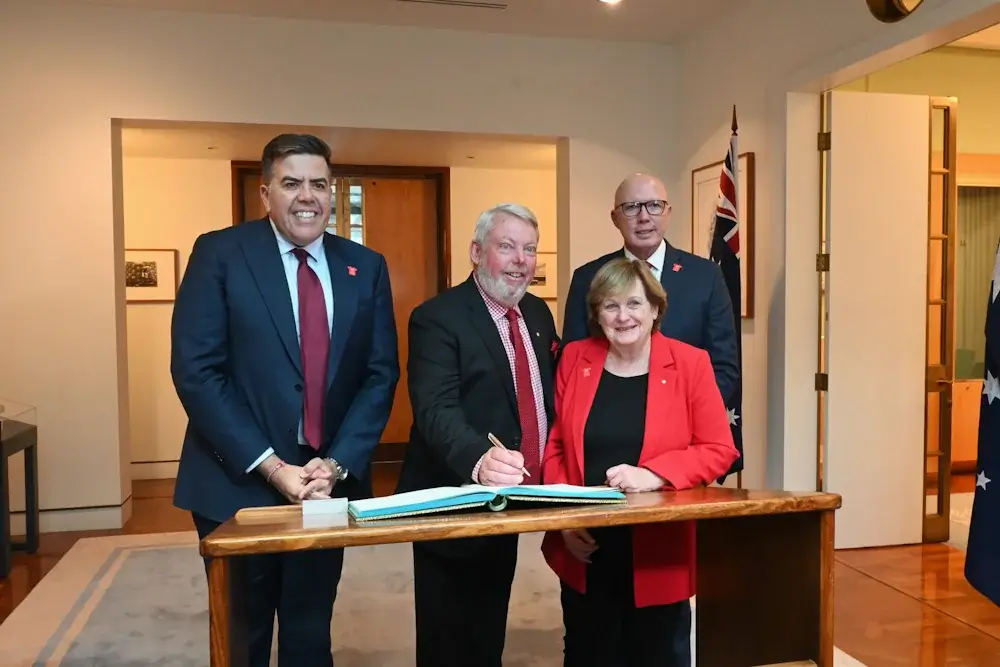 Australia celebrates 20th anniversary